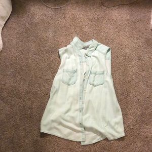 Sea foam green button up sleeveless top
